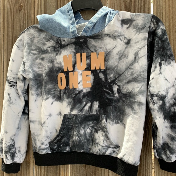 Tie dye hoodie. - Picture 2 of 5